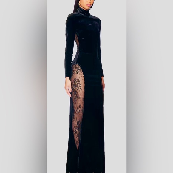 Women’s Retrofete Black Velvet Gown. Size XS. - Picture 4 of 5